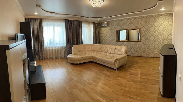 2-к квартира, 156 кв.м. 2-к квартира, 156 кв.м.
