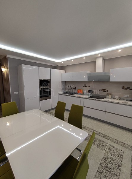 3-к квартира, 94 кв.м.
