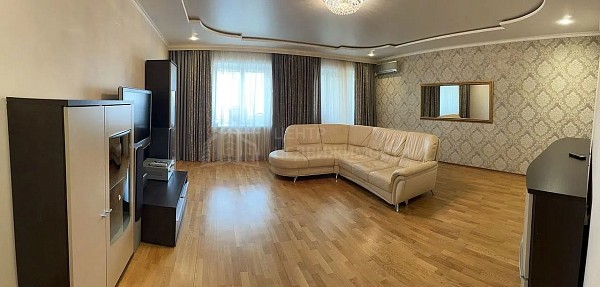 2-к квартира, 156 кв.м. 2-к квартира, 156 кв.м.