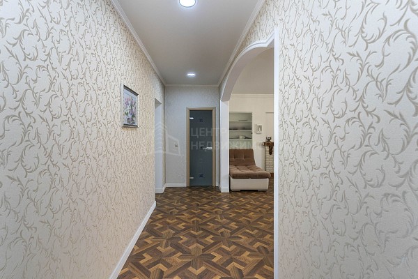 2-к квартира, 80 кв.м.