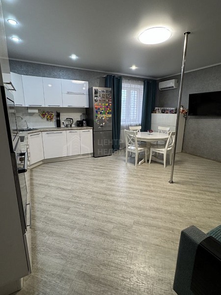 2-к квартира, 84 кв.м.