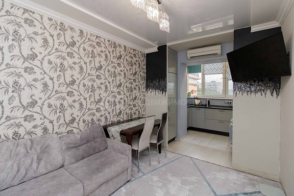 2-к квартира, 60 кв.м.