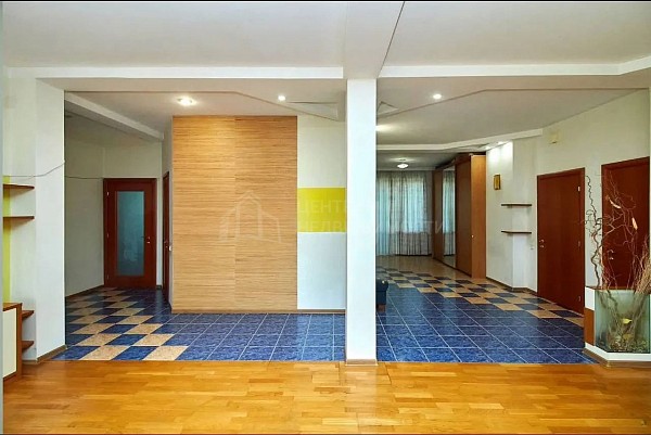 3-к квартира, 143 кв.м.