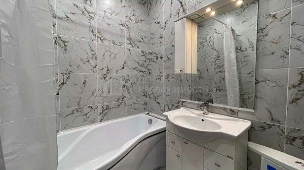 2-к квартира, 70 кв.м.