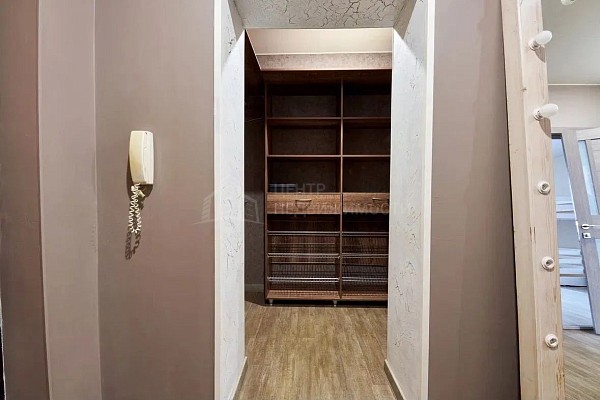 2-к квартира, 61 кв.м.