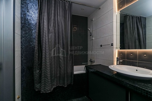 2-к квартира, 77 кв.м.