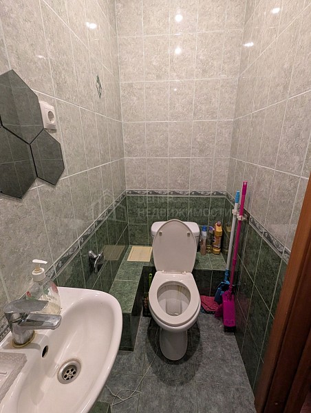2-к квартира, 77 кв.м.