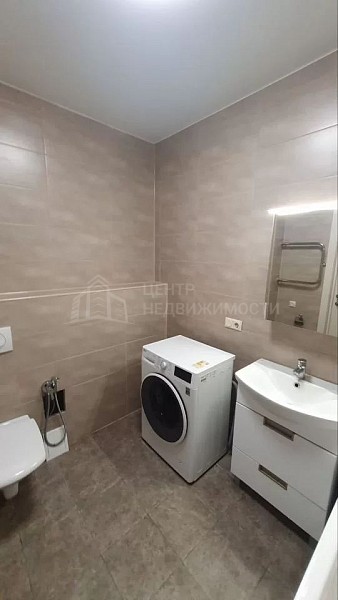 2-к квартира, 65 кв.м.