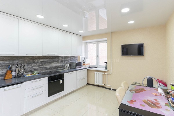 2-к квартира, 60 кв.м.
