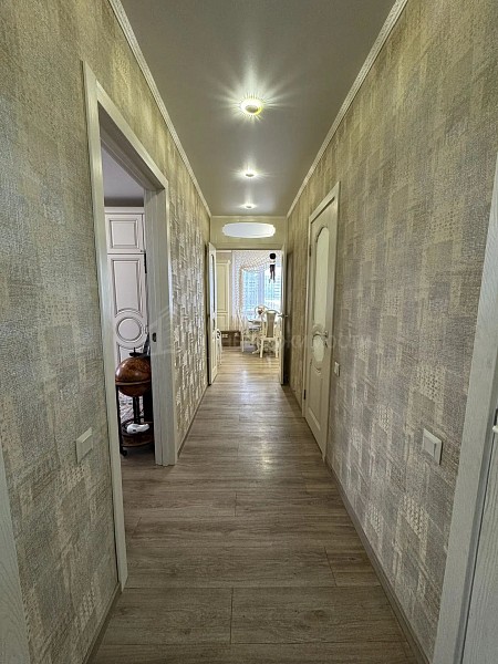 2-к квартира, 79 кв.м.