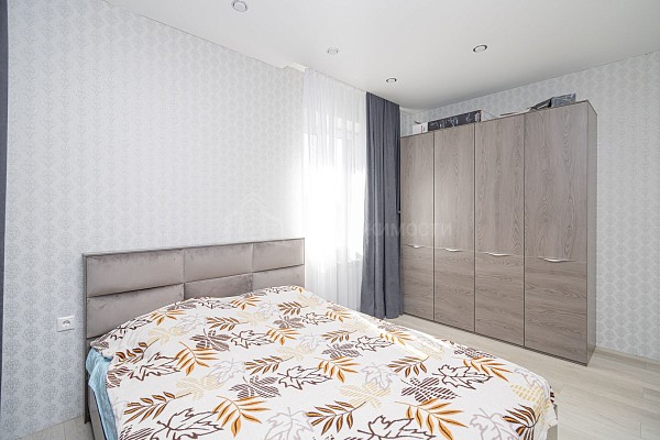 2-к квартира, 65 кв.м.