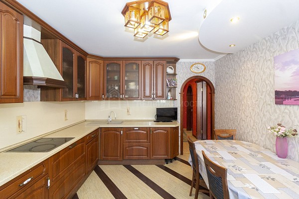 3-к квартира, 90 кв.м.