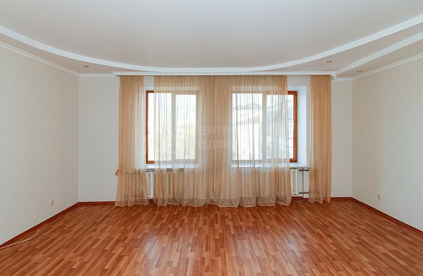 4-к квартира, 199 кв.м.