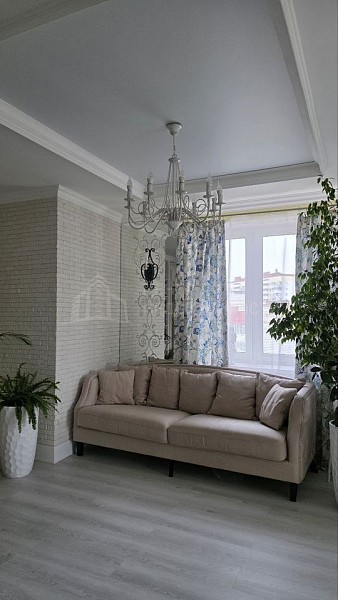 2-к квартира, 60 кв.м.