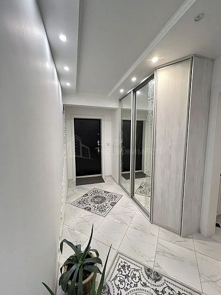 2-к квартира, 57 кв.м.