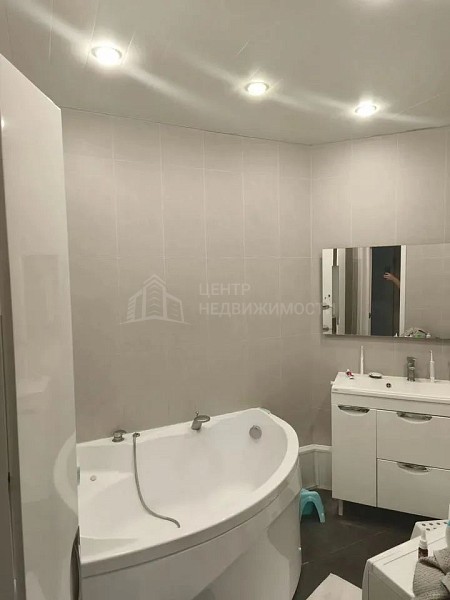 2-к квартира, 80 кв.м.