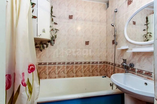 4-к квартира, 74 кв.м.