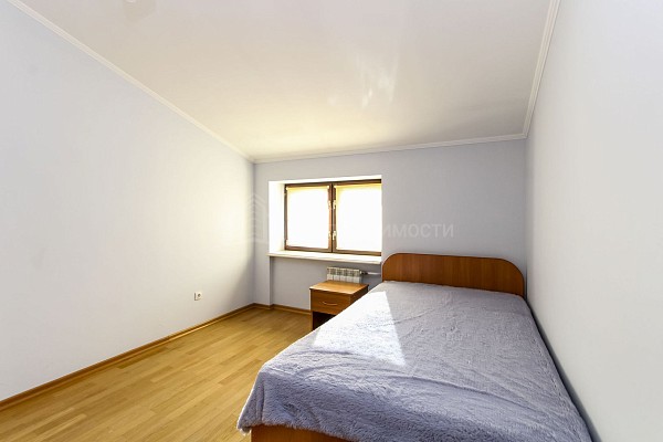 4-к квартира, 210 кв.м.