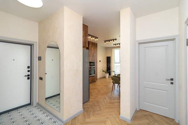 2-к квартира, 65 кв.м.