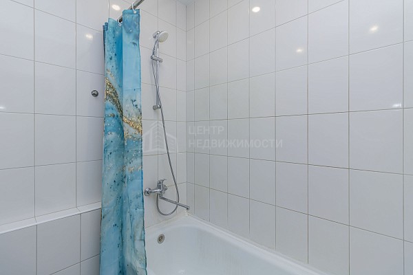 2-к квартира, 60 кв.м.