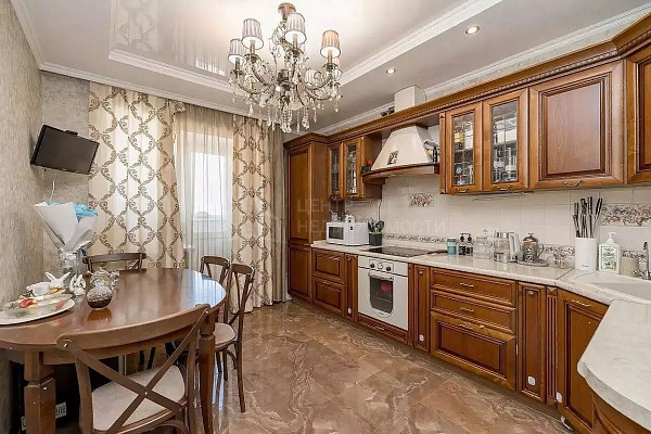 3-к квартира, 107 кв.м.