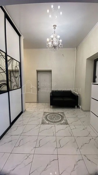 Дом с участком, 258 кв.м.