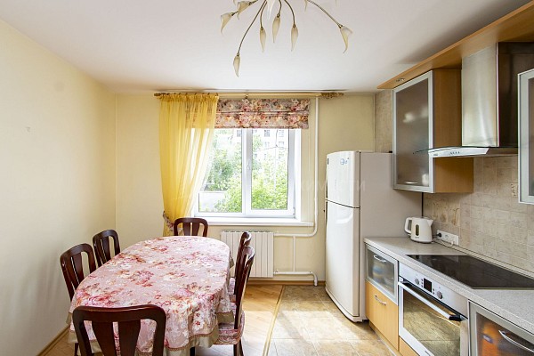 4-к квартира, 106 кв.м.