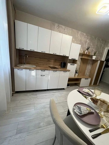 2-к квартира, 43 кв.м.