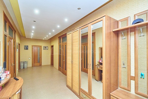4-к квартира, 136 кв.м.
