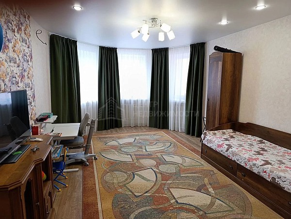 3-к квартира, 140 кв.м.