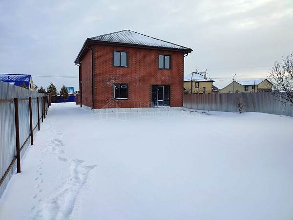 Дом с участком, 155 кв.м.
