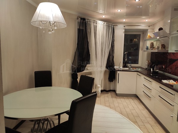 2-к квартира, 60 кв.м.