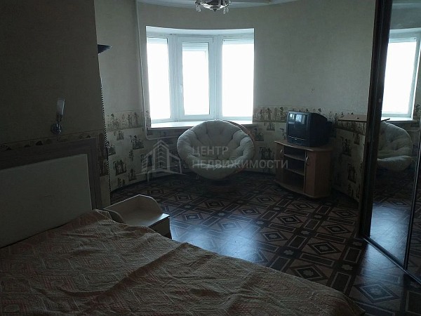 2-к квартира, 76 кв.м.