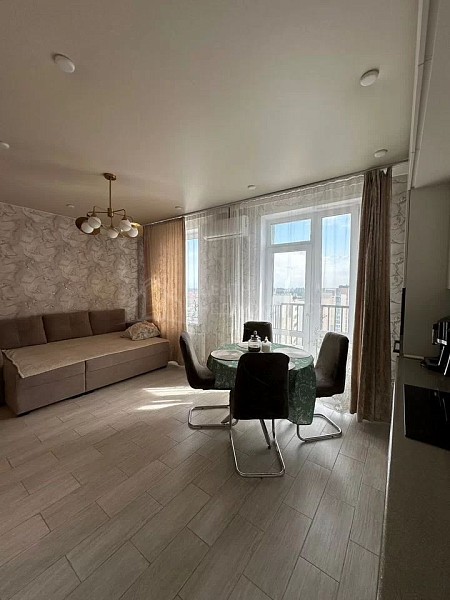 2-к квартира, 72 кв.м.
