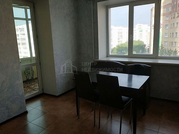 2-к квартира, 76 кв.м.