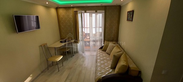 2-к квартира, 60 кв.м.