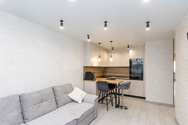 2-к квартира, 72 кв.м.