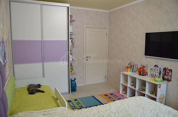 2-к квартира, 77 кв.м.