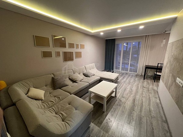 2-к квартира, 65 кв.м.