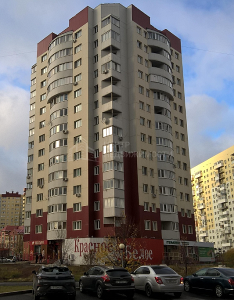 3-к квартира, 75 кв.м., улица Станислава Карнацевича, 3