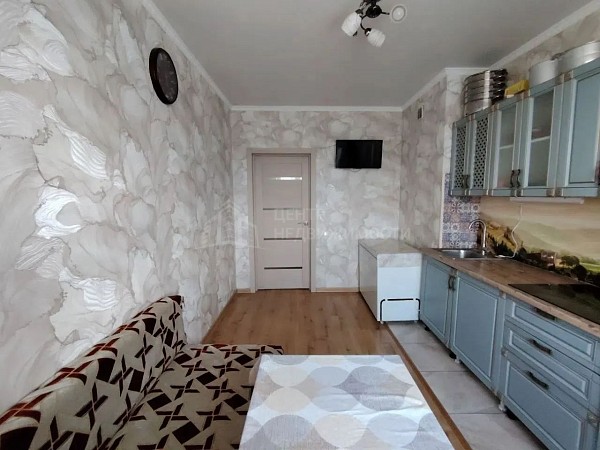 2-к квартира, 65 кв.м.