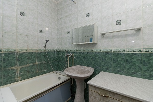 2-к квартира, 73 кв.м.