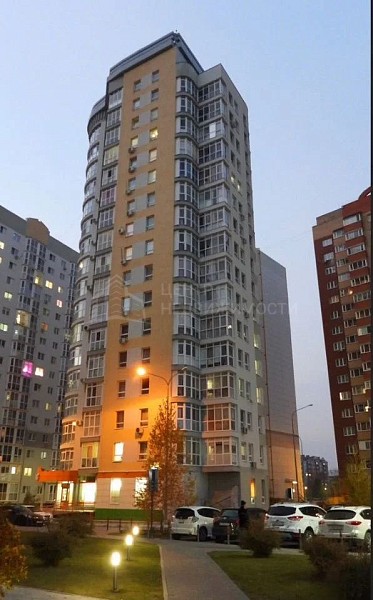 2-к квартира, 80 кв.м.