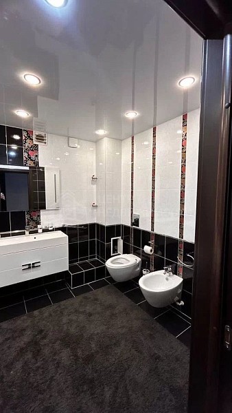2-к квартира, 93 кв.м.