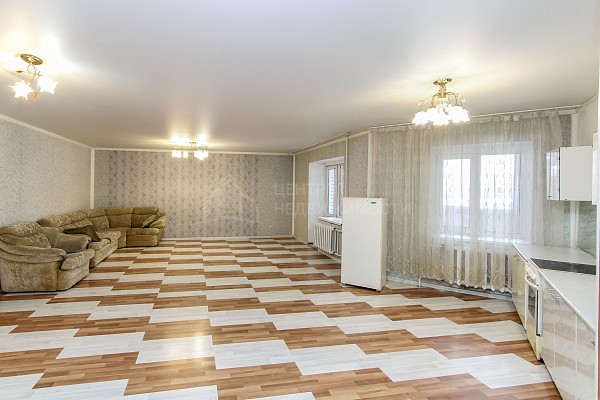 1-к квартира, 77 кв.м.
