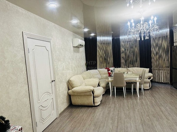 2-к квартира, 82 кв.м.