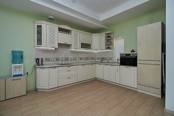 3-к квартира, 133 кв.м.