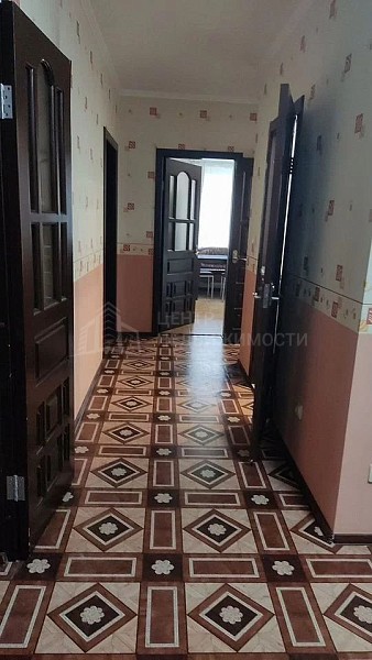 2-к квартира, 76 кв.м.