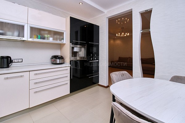 2-к квартира, 97 кв.м.