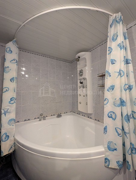 2-к квартира, 77 кв.м.